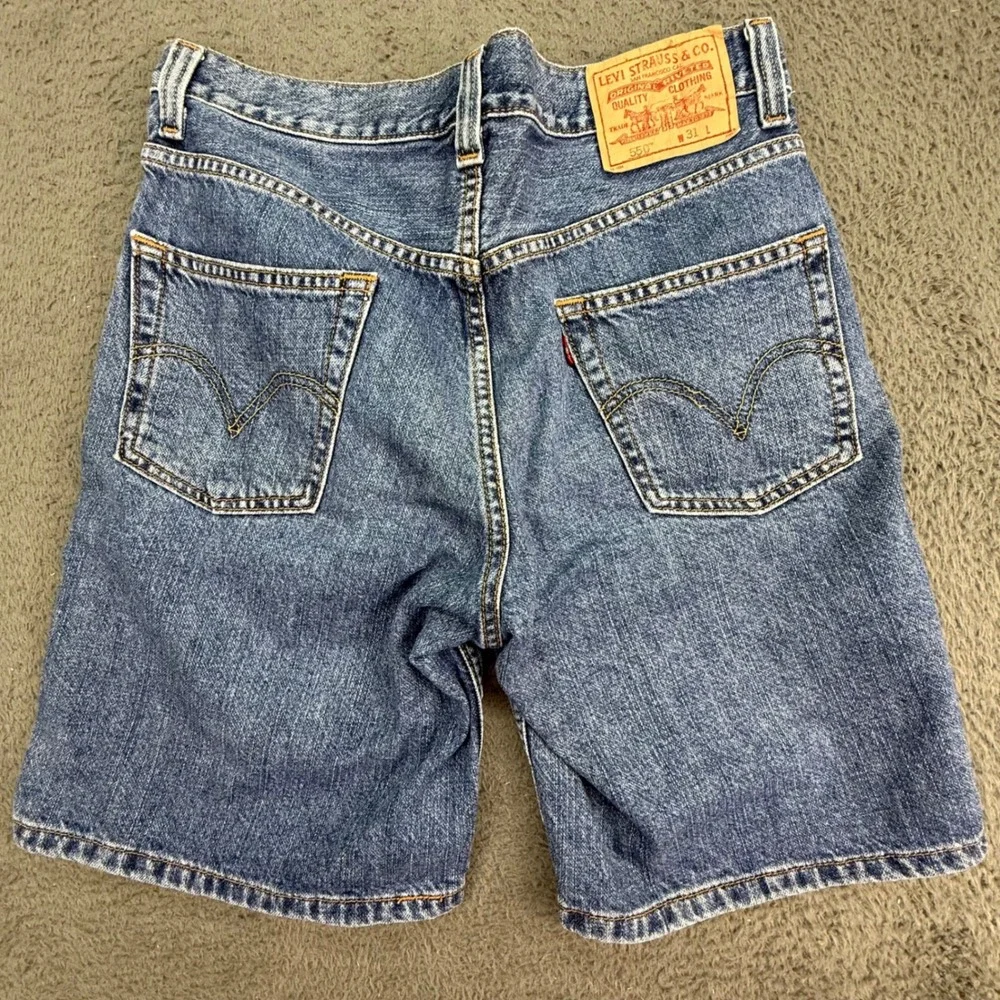 Levi's 550 Denim Shorts Mens 31 Blue Relaxed Fit Medium Wash 100% Cotton